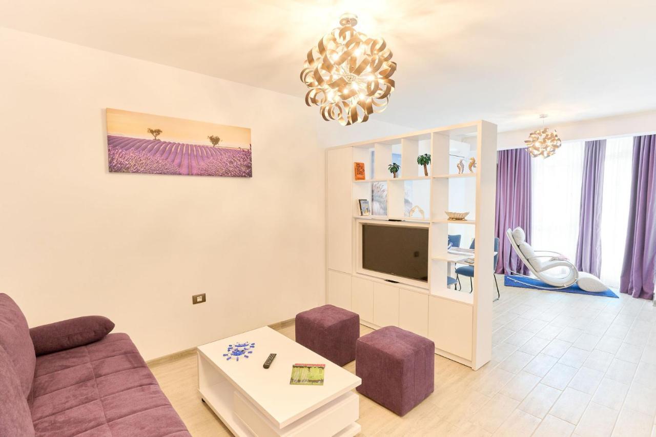 Rainbow Sea View Apartment Spa N Pool Resort - Parking Mamaia Eksteriør billede