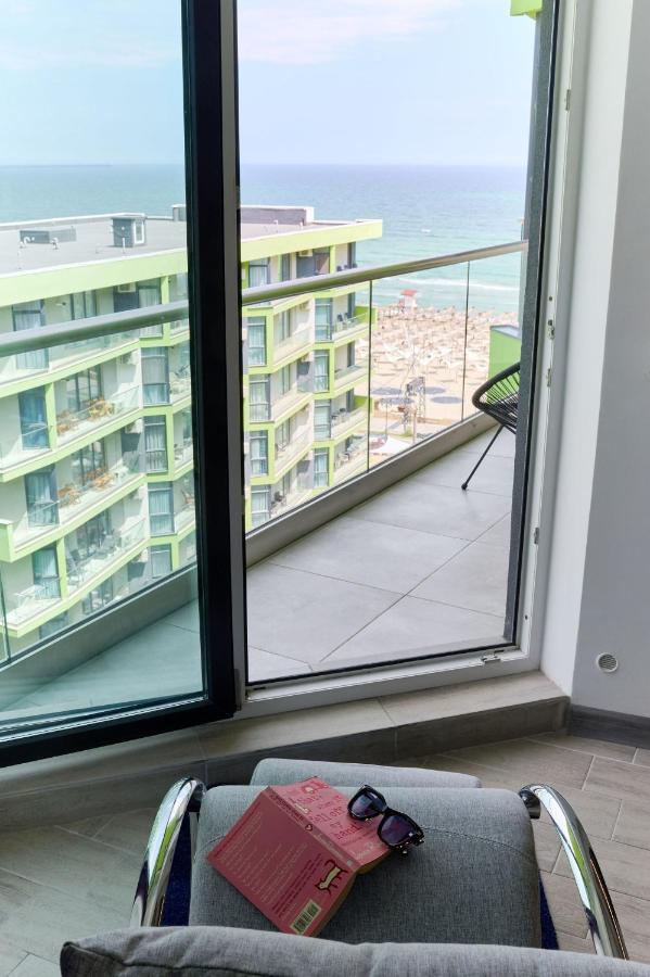 Rainbow Sea View Apartment Spa N Pool Resort - Parking Mamaia Eksteriør billede