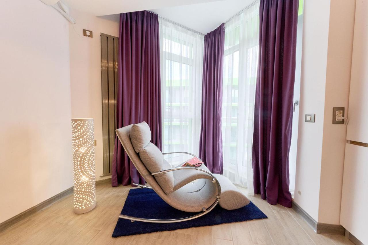 Rainbow Sea View Apartment Spa N Pool Resort - Parking Mamaia Eksteriør billede