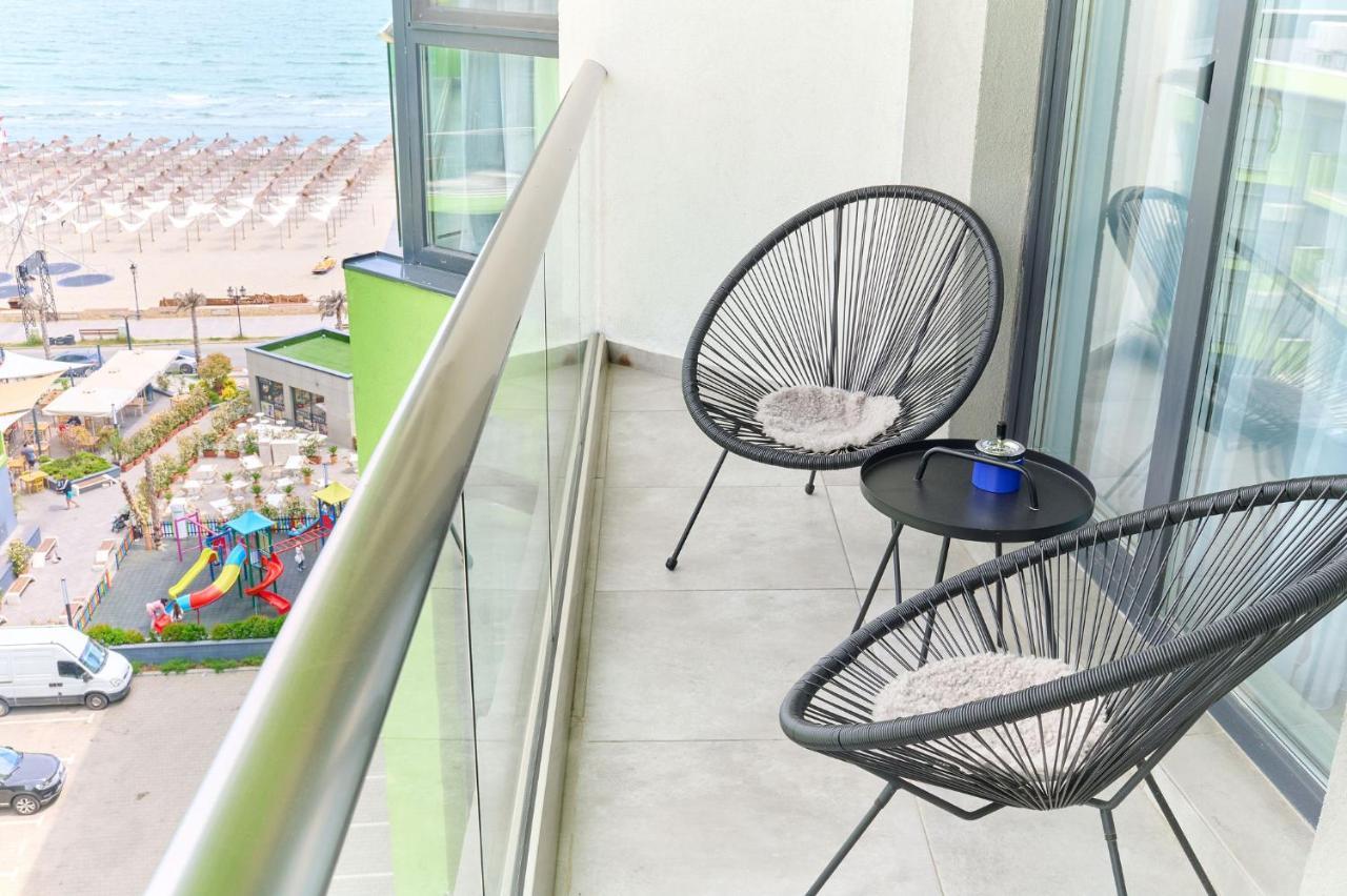 Rainbow Sea View Apartment Spa N Pool Resort - Parking Mamaia Eksteriør billede