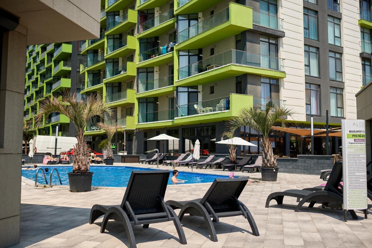 Rainbow Sea View Apartment Spa N Pool Resort - Parking Mamaia Eksteriør billede